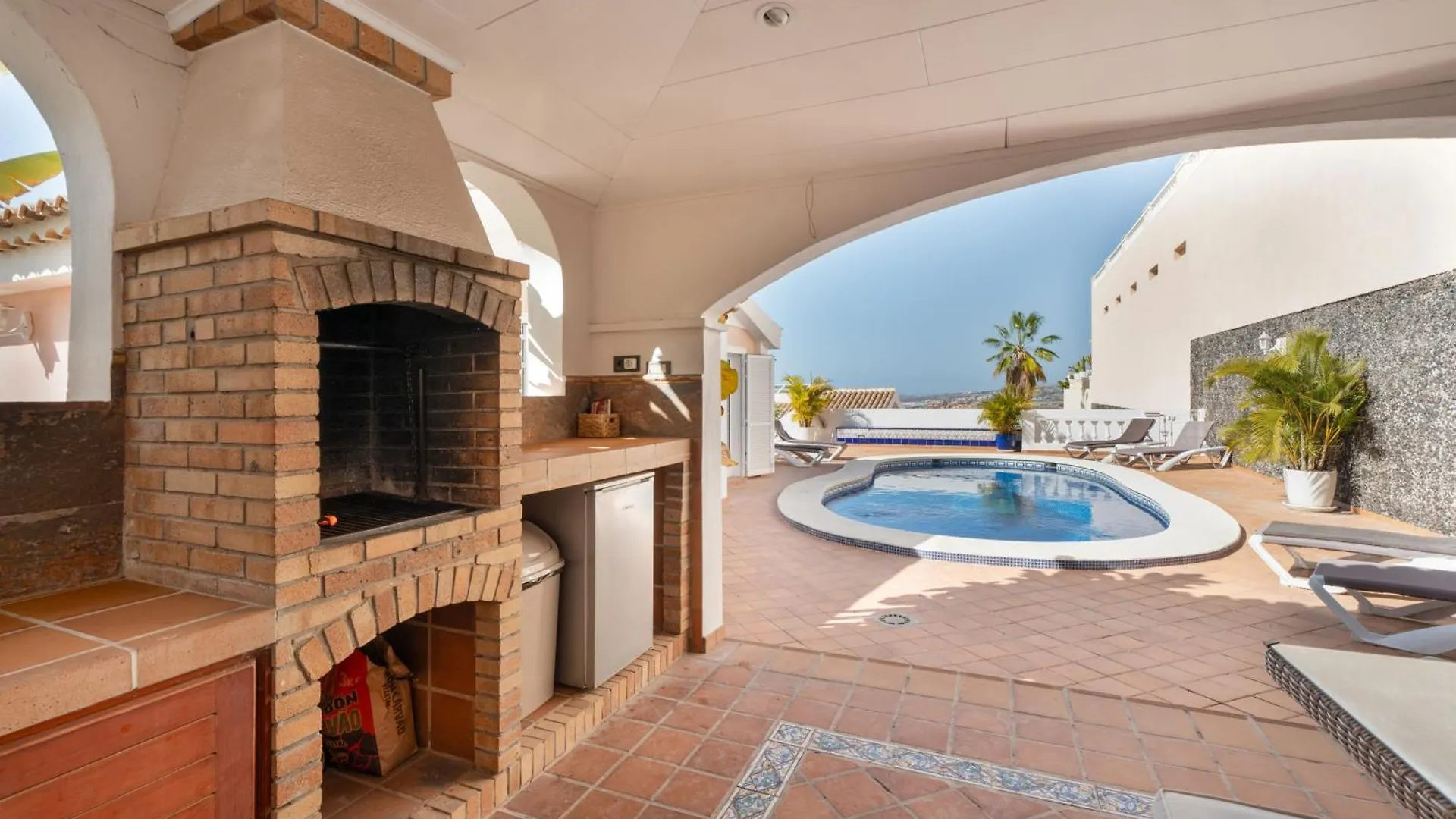 Villa Marbella-Private Heated Pool And Breathtaking View Costa Adeje  Spagna